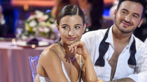 RMF Extra: Julia Wieniawa w kusym body. Odważna poza zszokowała fanów. Robi wrażenie!