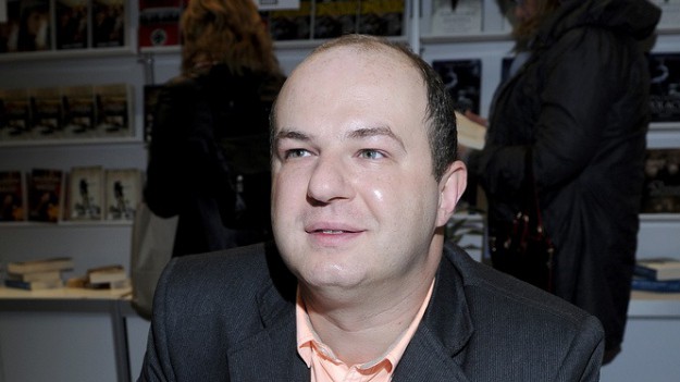 RMF Extra: "Big Brother 2". Wróżbita Maciej Skrzątek w domu Wielkiego Brata!