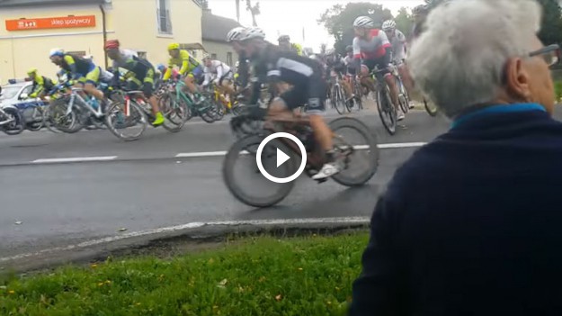 RMF Extra: Kolarz kontra próg zwalniający – to nie mogło skończyć się dobrze…