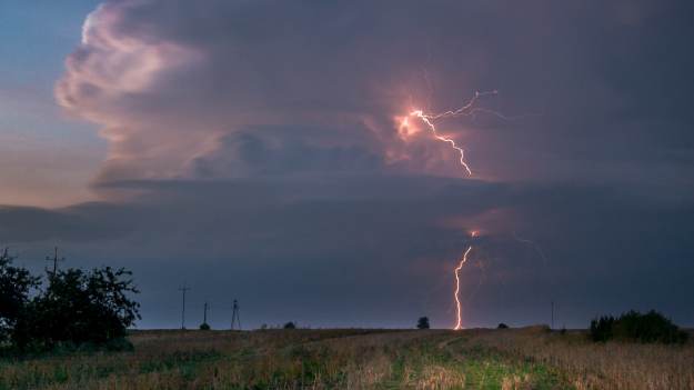 RMF Extra: IMGW ostrzega przed kolejnymi burzami! Synoptycy wydali nowe alerty