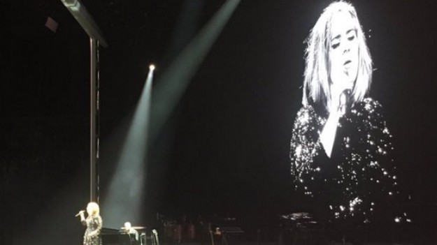 RMF Extra: Adele: Pierwszy koncert światowej trasy - co zagrała?