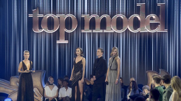 RMF Extra: Ewa Niespodziana jest w ciąży! Radosną nowinę ogłosiła zdjęciem z USG