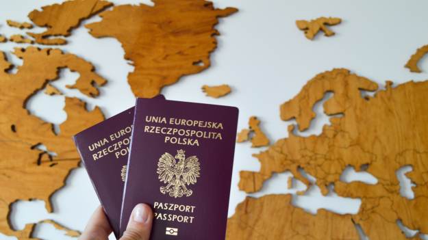 RMF Extra: Paszporty na nowych zasadach. Rząd ujawnił, jakie zmiany czekają nas wkrótce