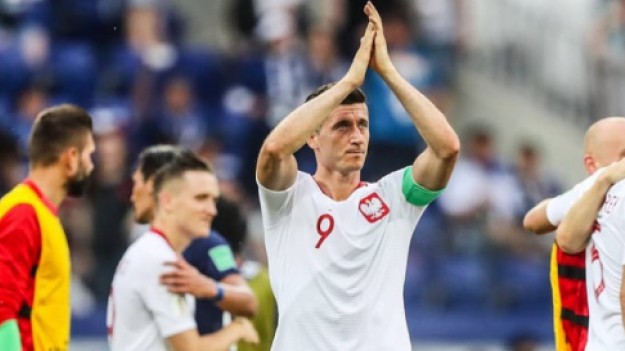 RMF Extra: Mundial 2018: Chłopiec płakał po przegranej Polski z Kolumbią. FIFA wysyła go na... finał!