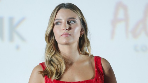 RMF Extra: Julia Wieniawa ofiarą oszustów. Chodzi o dziesiątki tysięcy złotych! Aktorka ostrzega w sieci