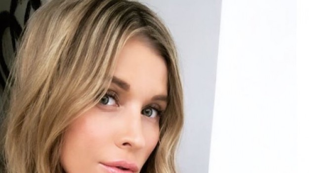 RMF Extra: Joanna Krupa ma nową fryzurę! Długie włosy to już przeszłość!