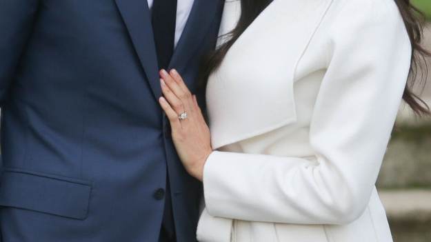 RMF Extra: Ten pierścionek zaręczynowy bije rekordy wyszukiwań! Meghan Markle vs. księżna Diana