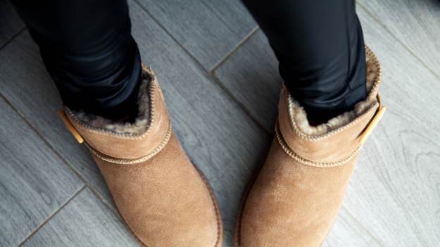 RMF Extra: Kultowa marka butów zmienia nazwę po 50 latach! Klienci nie kryją rozczarowania