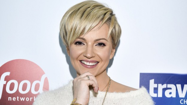 RMF Extra: Dorota Szelągowska w ciemnych włosach! Poznalibyście ją?