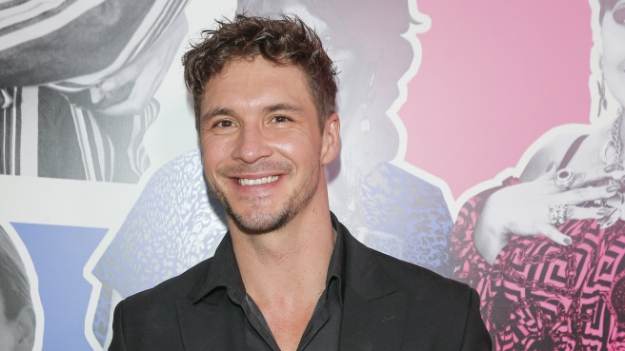 RMF Extra: Radość w rodzinie Mikołaja Roznerskiego. Chodzi o dziecko! Urocza fotografia trafiła do sieci