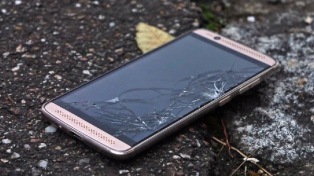 RMF Extra: Poduszka powietrzna dla telefonu? To innowacyjny pomysł młodego studenta