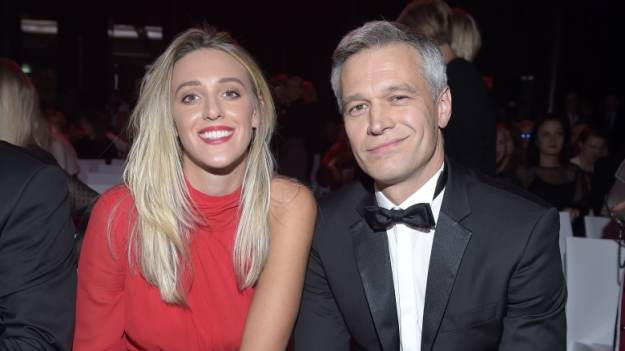 RMF Extra: Michał Żebrowski chwycił za obiektyw! Tak widzi swoją żonę. Intymne ujęcia z wakacji trafiły do sieci [WIDEO]