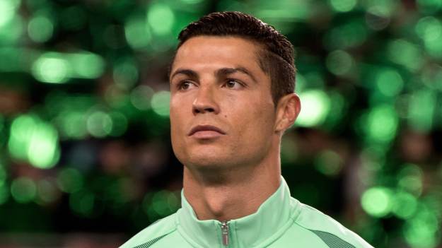 RMF Extra: Cristiano Ronaldo pokazał córeczkę. Piłkarz dziękuje fanom za wsparcie [FOTO]