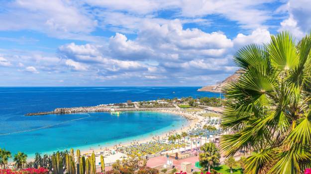 Gdzie na urlop w grudniu? Najlepsze kierunki na..