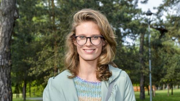 RMF Extra: Julia Pietrucha odsłania ciało w bikini: "Cóż to były za wakajki!" Gwiazda "Blondynki" spędziła lato w kamperze [FOTO]