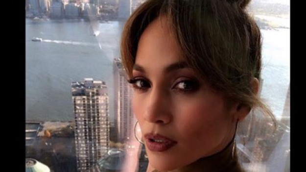RMF Extra: Jennifer Lopez zdradza sekret figury: "Wdychaj przez 15 minut przed każdym posiłkiem". O co chodzi? 
