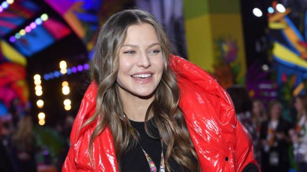 RMF Extra: Anna Lewandowska zachwyca na sesji zdjęciowej. Co za brzuch!