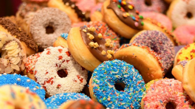 RMF Extra: Utknął na autostradzie. Rozdał innym kierowcom słodkości, które przewoził