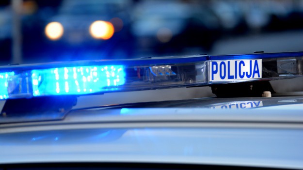 RMF Extra: 73-latka wpadła do kilkumetrowego rowu. Uratowali ją policjanci