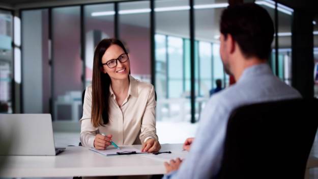 RMF Extra: Dali ci na rozmowie o pracę chwiejące się krzesło? To nie przypadek!