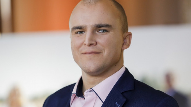 RMF Extra: Kamil z programu: "Rolnik szuka żony" znalazł miłość jeszcze w trakcie zdjęć do programu?! Zaskakujące doniesienia!  