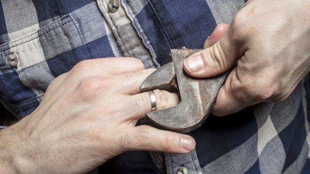 RMF Extra: Straż pożarna niezawodna w każdej sytuacji! Niecodzienna interwencja strażaków z biżuterią w tle 