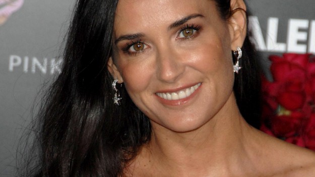 RMF Extra: Demi Moore z córkami w zmysłowej sesji w bikini. "Zniewalające, piękne, genialne" - zachwycają się internauci [FOTO]