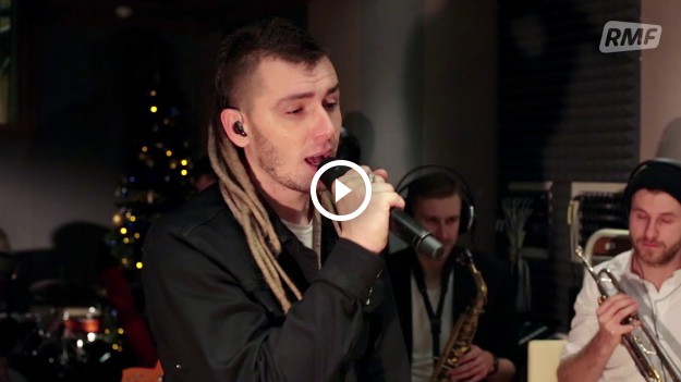RMF Extra: Kamil Bednarek: Tylko w RMF FM wykonał niezwykłą wersję "Gdy śliczna Panna"!