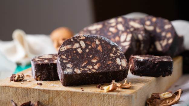 RMF Extra: Ten deser to legenda. Przepis na kultowy blok czekoladowy z PRL-u