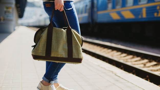 RMF Extra: Ta kobieta jeździ do pracy oddalonej o 770 km. Codziennie pokonuje ponad 1500 km