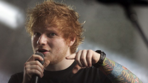 RMF Extra: Zobacz rapującego Eda Sheerana w coverze Eminema!