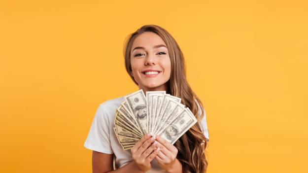 RMF Extra: Pieniędzy co niemiara! Te 4 znaki zodiaku wkrótce się wzbogacą 