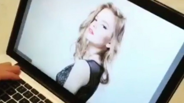 RMF Extra: Julka Wróblewska pokazała zdjęcia z odważniej sesji. Czy dobrze jej w takiej stylizacji?