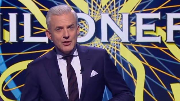 RMF Extra: Milionerzy. Ile wszystkich otworów ma klasyczna kula do bowlingu? Dokończ refren hitu Pawła Domagały "Weź nie pytaj". Jaka przeszkoda na polu golfowym to tak zwany bunkier? 