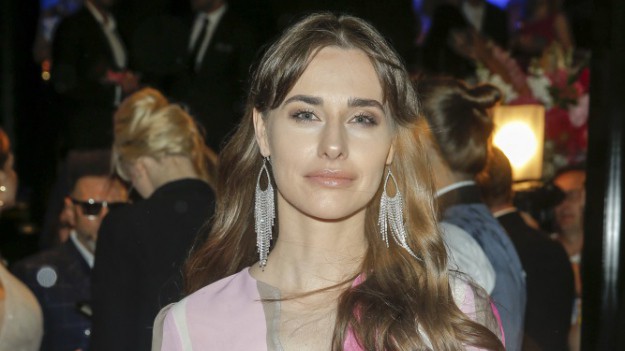 RMF Extra: Gwiazda "Na Wspólnej" opala się topless. Aktorka opublikowała śmiałe kadry