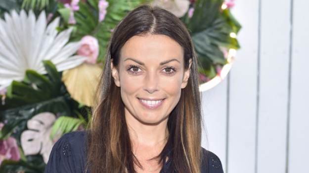 RMF Extra: Katarzyna Glinka w wyciętym bikini z synkiem na plaży. Trudno uwierzyć, że tak urósł! [FOTO]