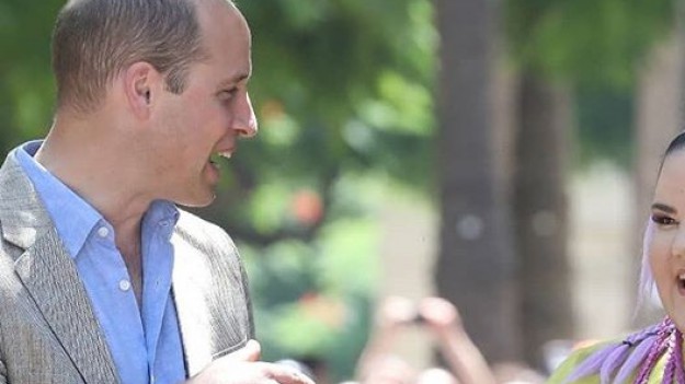 RMF Extra: William spotkał się ze zwyciężczynią Eurowizji. Netta odsłoniła nogi i zaprezentowała dziwną fryzurę