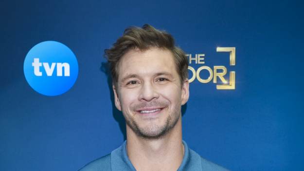 RMF Extra: Mikołaj Roznerski ma dziecko. Prawda o ich relacji wyszła na jaw