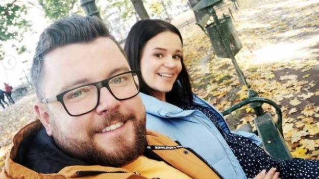 RMF Extra: Tajemnica Agnieszki i Wojtka ze "Ślubu od pierwszego wejrzenia" ujawniona! Jakie imię będzie nosić ich córka? 