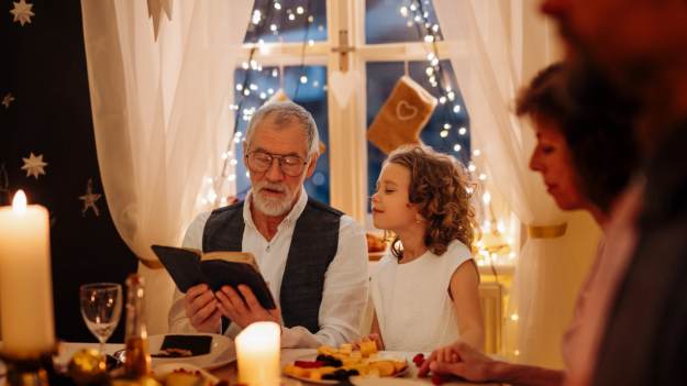 RMF Extra: Wigilia jak stypa? Zaskakujące fakty o dawnych zwyczajach, które przetrwały do dziś 