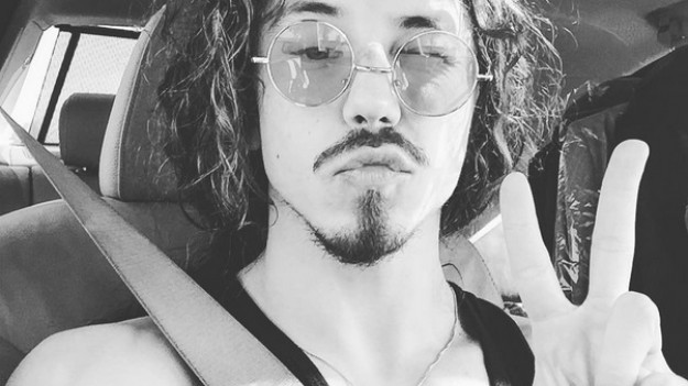 RMF Extra: Michał Szpak pokazał babcię i... brata! Fanki zachwycone!