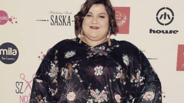 RMF Extra:  Dominika Gwit pokazała gołe nogi w ponętnej mini