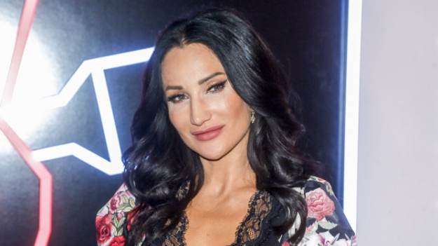 RMF Extra: Justyna Steczkowska pręży ciało w prześwitującej bieliźnie. Nie pozostawiła wiele wyobraźni