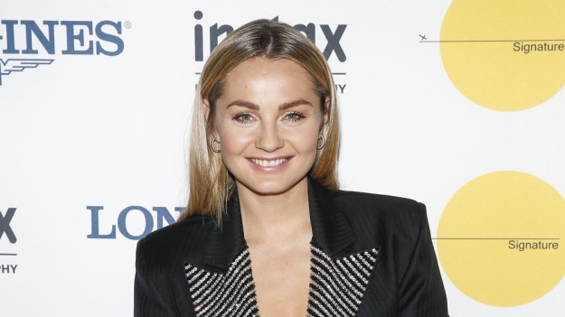 RMF Extra: Małgorzata Socha nago. Aktorka na zdjęciu spod prysznica: "Akceptujmy swoje ciało"