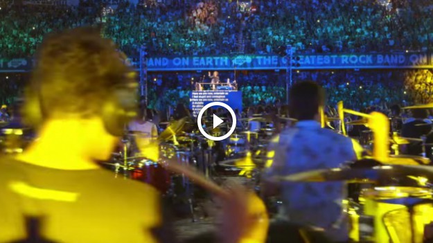 RMF Extra: Tysiąc osób zagrało razem "Smells Like Teen Spirit" Nirvany. Jest moc!