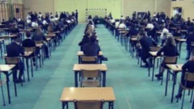 RMF Extra: Matura 2018: Świadectwo dojrzałości uzyskało 79,7 maturzystów! Co piąta osoba nie zdała