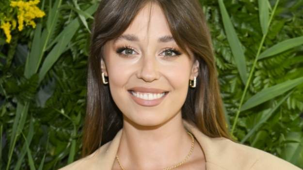 RMF Extra: Izabella Krzan odsłoniła ciało, pozując w stroju kąpielowym. Tak nie pokazuje się w "Pytaniu na śniadanie"! 