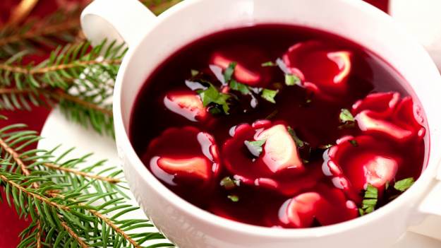 RMF Extra: Barszcz z uszkami według Ani Starmach. Przepis na wigilijne danie