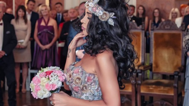 RMF Extra: Eva Minge miała na ślubie aż trzy suknie. W której wyglądała najlepiej?