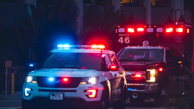 RMF Extra: 3-latka śmiertelnie postrzeliła o rok starszą siostrę. Broń leżała w sypialni 